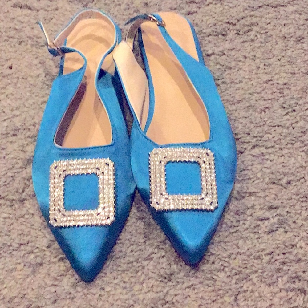 Beautiful blue pointy toe flats size 41